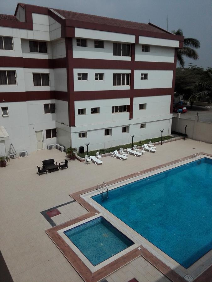 Ah Hotel And Conferences Madina Bagian luar foto