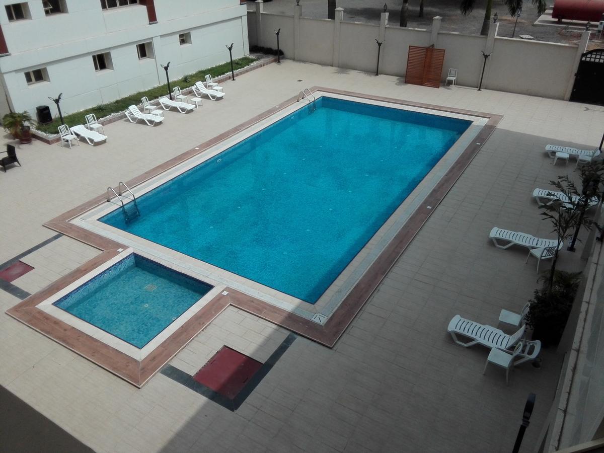 Ah Hotel And Conferences Madina Bagian luar foto